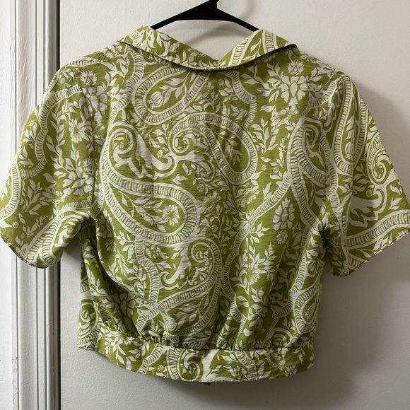 Joie Green Paisley Print Tie-Front Button Down Crop Top - Size Medium - Picture 5 of 6